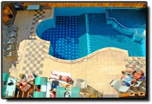 Captain Hotel - Бассейн